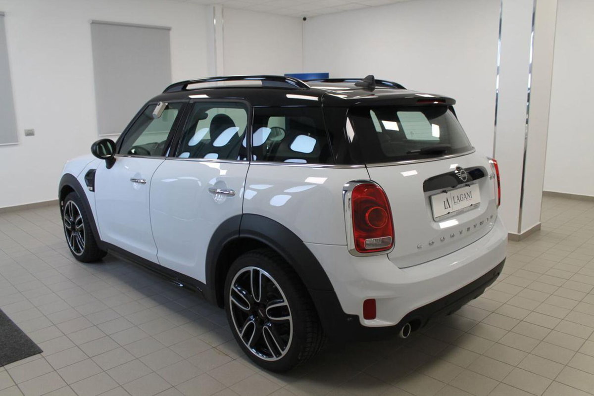 MINI Mini Countryman 2.0 Cooper D Business Countryman (6)