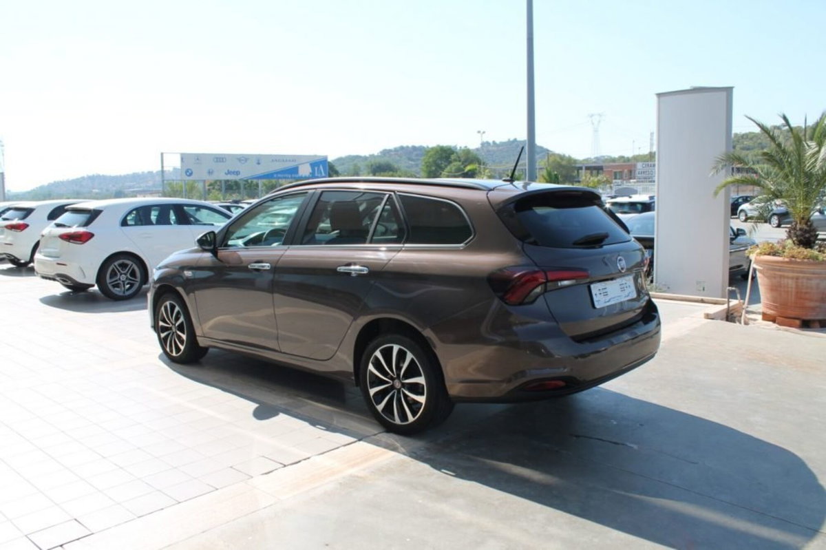 Fiat Tipo Station Wagon Tipo 1.6 Mjt S&S SW Lounge (6)