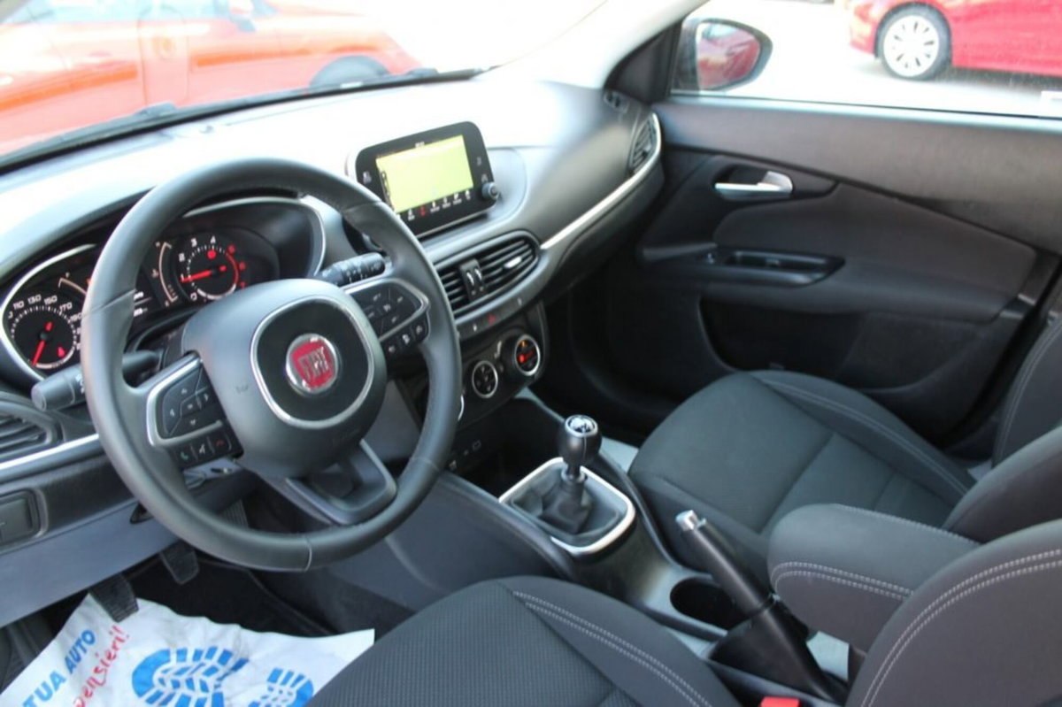 Fiat Tipo Station Wagon Tipo 1.6 Mjt S&S SW Lounge (8)