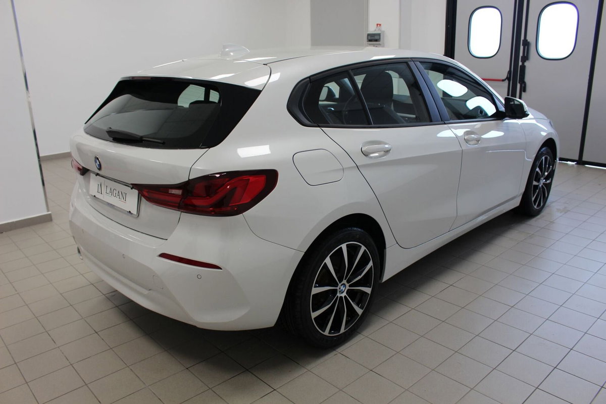 BMW Serie 1 5p. 116d 5p. Advantage (4)