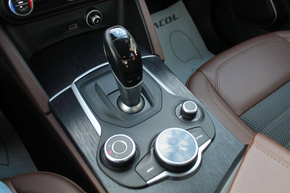Alfa Romeo Stelvio Stelvio 2.2 Turbodiesel 190 CV AT8 Q4 Executive (15)