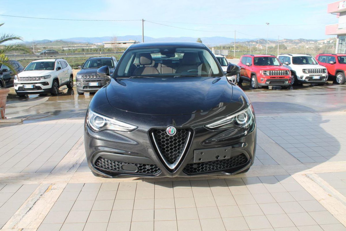 Alfa Romeo Stelvio Stelvio 2.2 Turbodiesel 190 CV AT8 Q4 Executive (2)