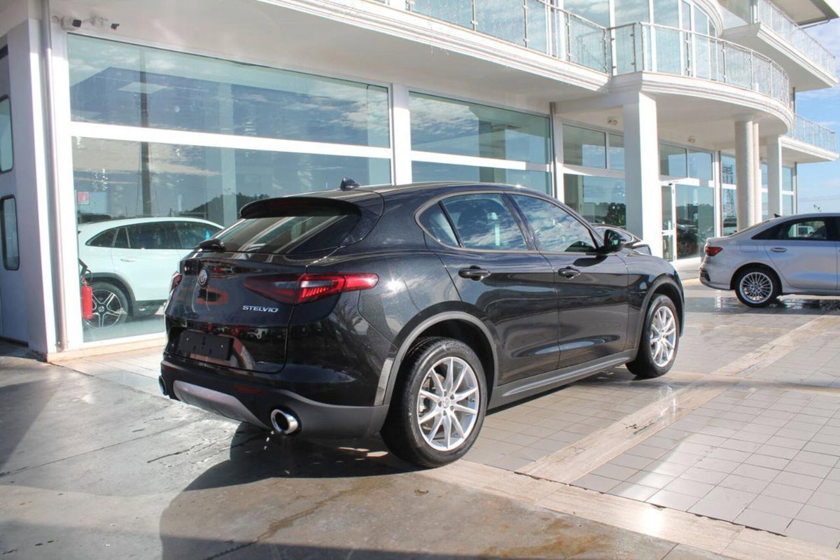 Alfa Romeo Stelvio Stelvio 2.2 Turbodiesel 190 CV AT8 Q4 Executive (4)