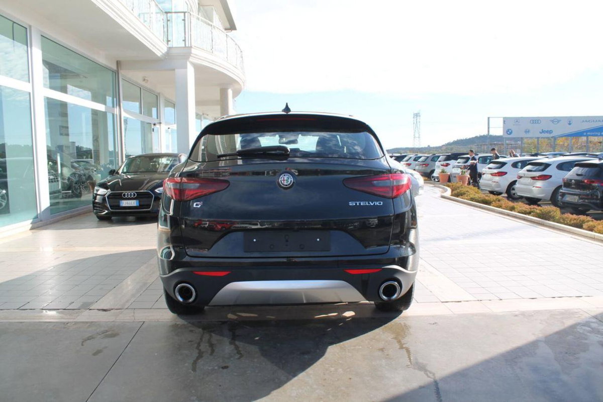 Alfa Romeo Stelvio Stelvio 2.2 Turbodiesel 190 CV AT8 Q4 Executive (5)