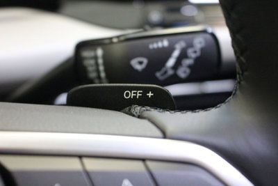 Volkswagen Golf 2.0 TDI DSG SCR Life (14)