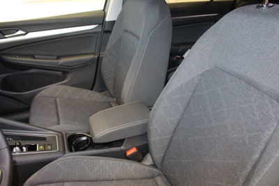 Volkswagen Golf 2.0 TDI DSG SCR Life (8)