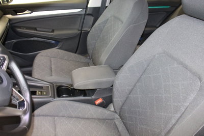 Volkswagen Golf 2.0 TDI SCR Life (8)