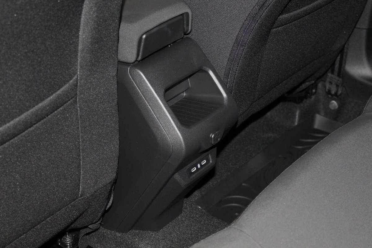 Dacia Duster 1.0 Eco-G Extreme 100cv (10)