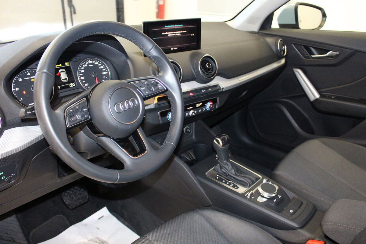 Audi Q2 Q2 35 TDI quattro S tronic Business Plus (6)