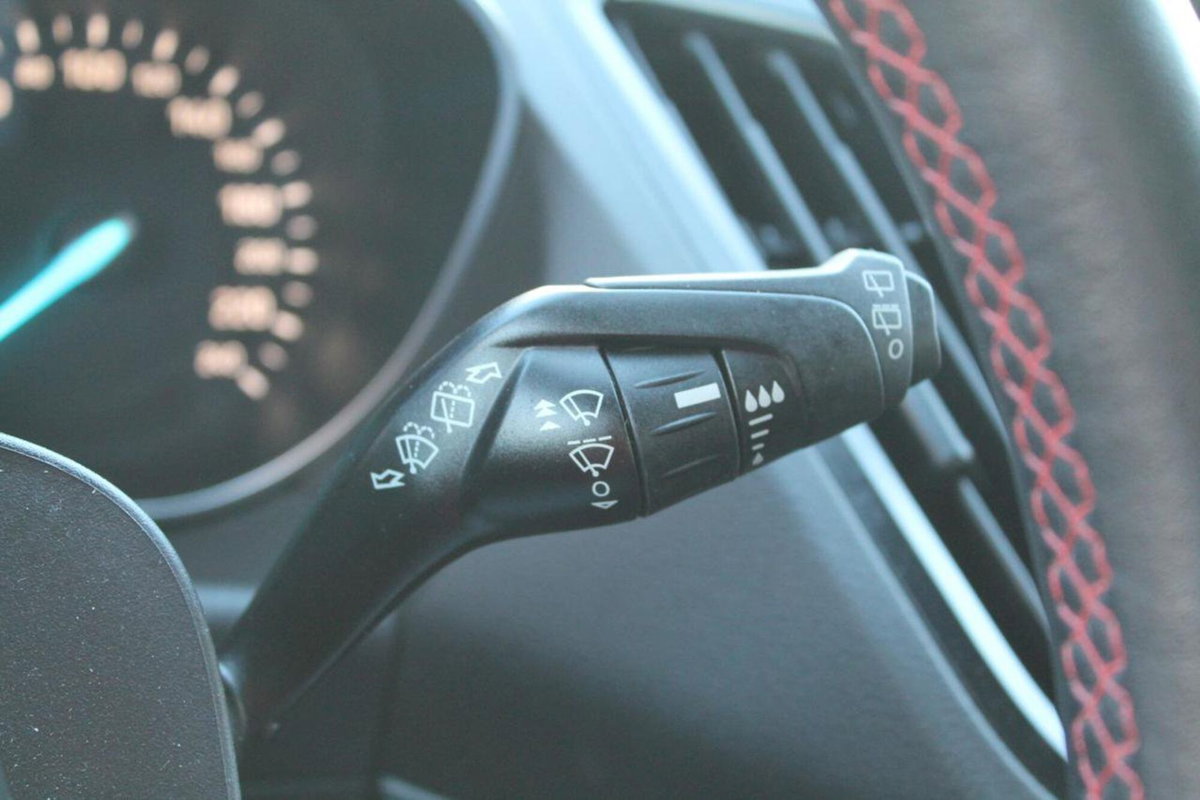 Ford Kuga 2.0 TDCI 150 CV S&S 4WD Powershift ST-Line (16)