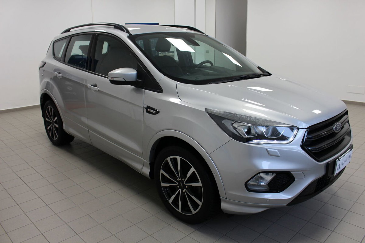 Ford Kuga 2.0 TDCI 150 CV S&S 4WD Powershift ST-Line (3)