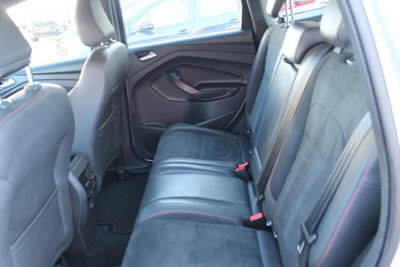 Ford Kuga 2.0 TDCI 150 CV S&S 4WD Powershift ST-Line (9)