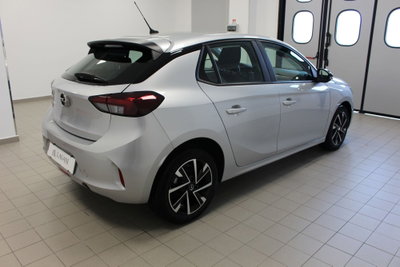Opel Corsa 1.5 D 100 CV Edition (4)