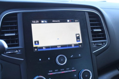 Renault Mégane Sporter Blue dCi 115 CV EDC Intens (19)