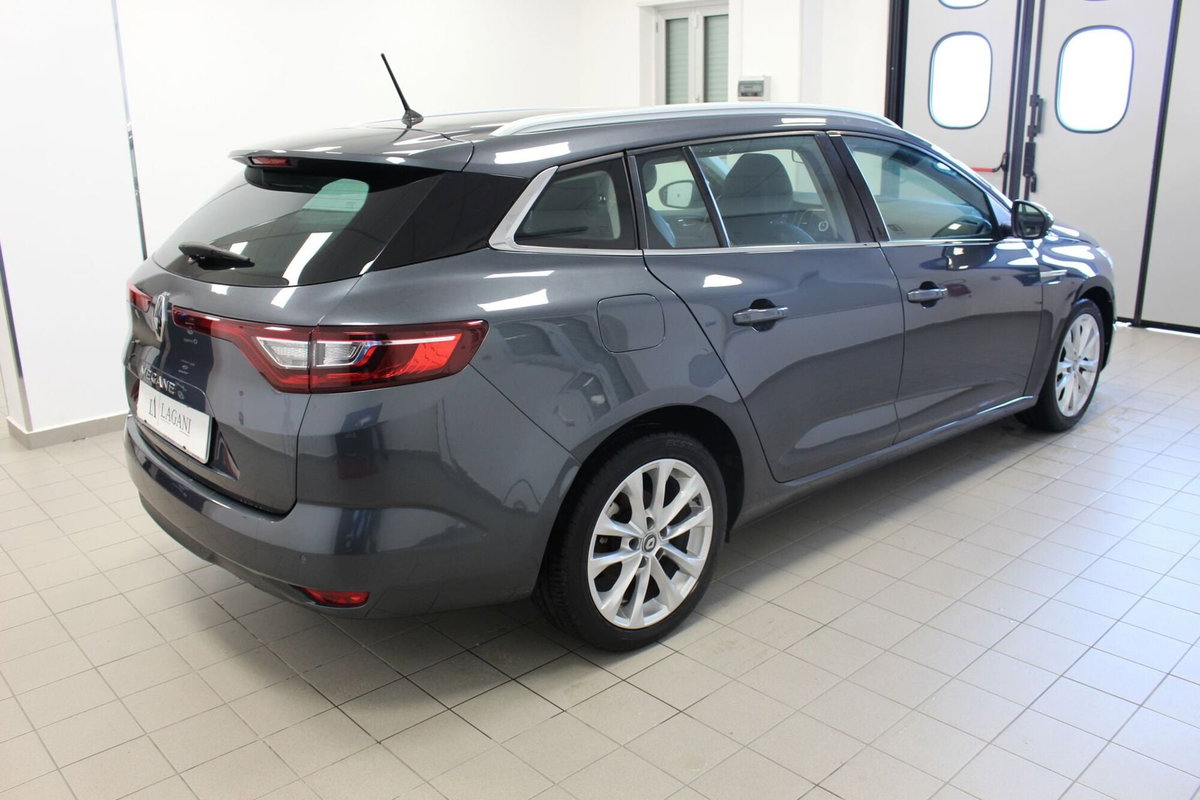 Renault Mégane Sporter Blue dCi 115 CV EDC Intens (4)