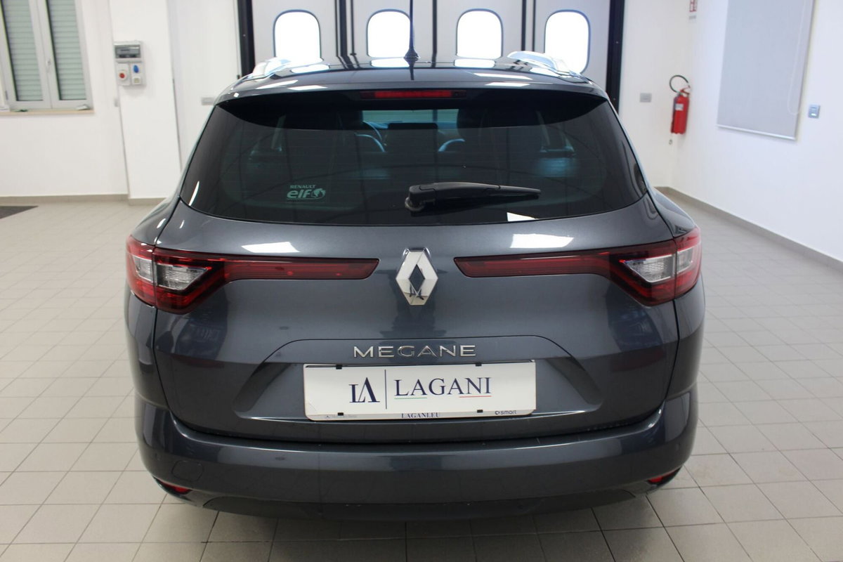 Renault Mégane Sporter Blue dCi 115 CV EDC Intens (5)