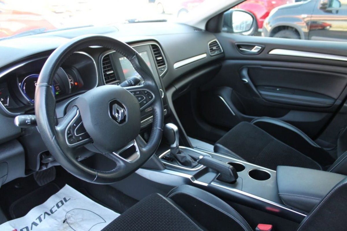 Renault Mégane Sporter Blue dCi 115 CV EDC Intens (7)