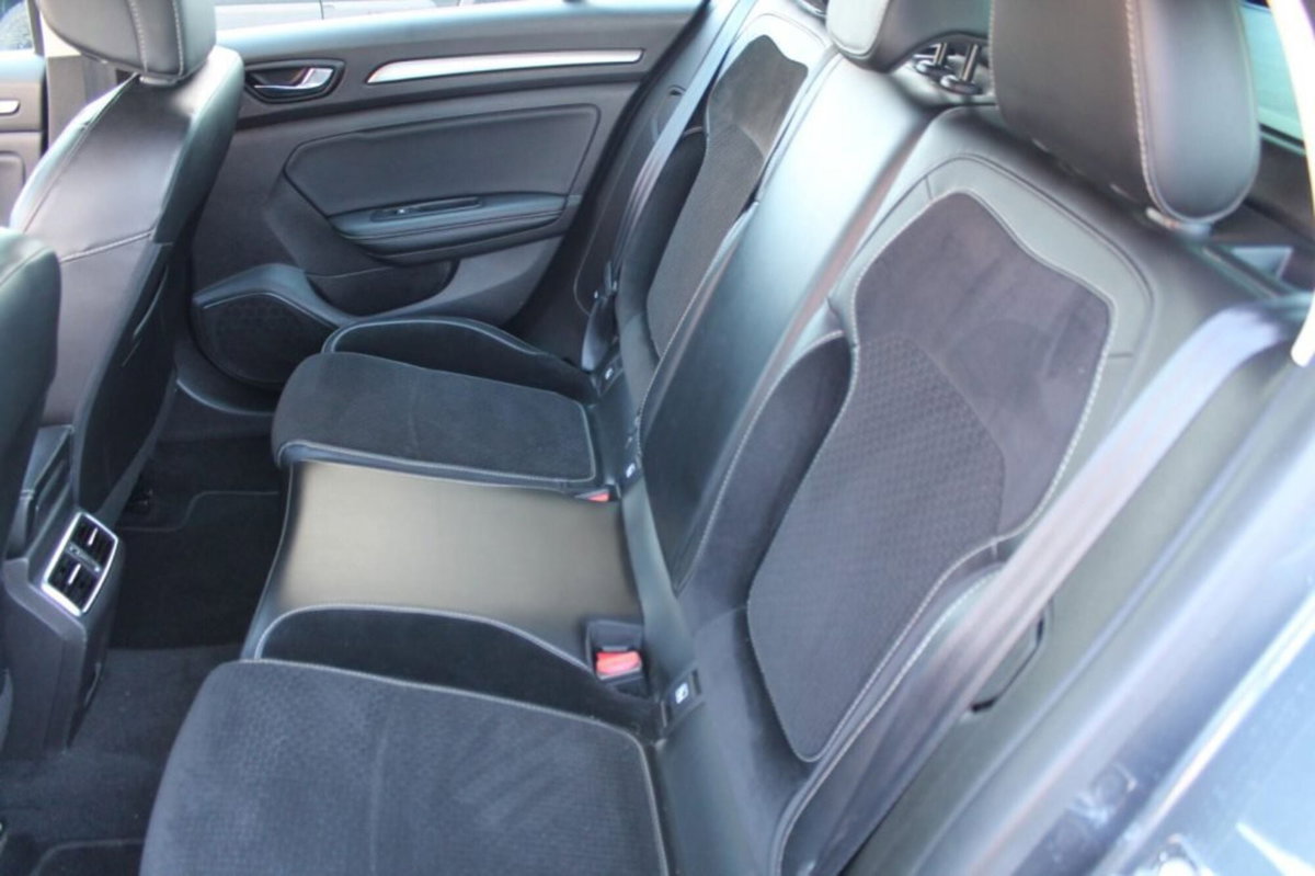 Renault Mégane Sporter Blue dCi 115 CV EDC Intens (9)