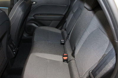 Renault Captur TCe 90 CV Techno (8)