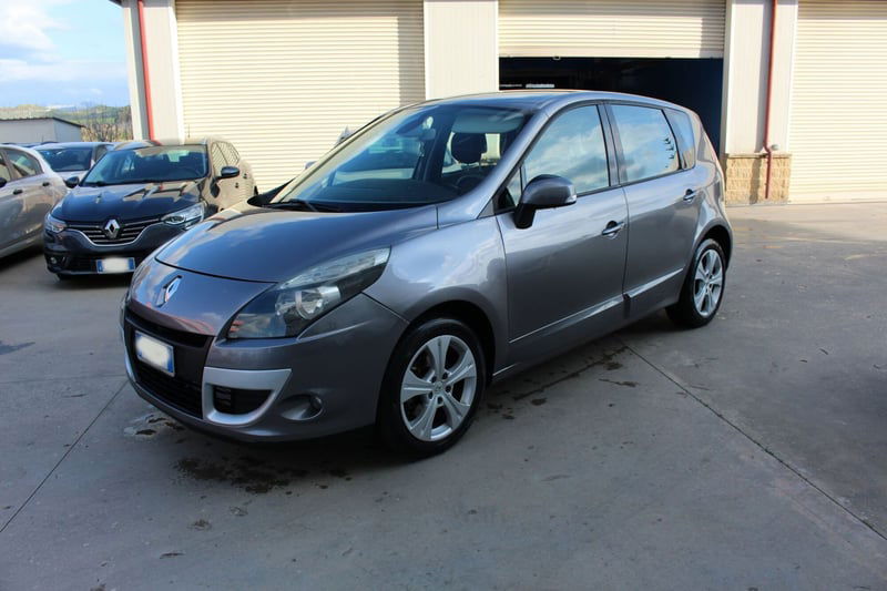 Renault Scénic X-Mod 1.9 dCi 130CV Dynamique