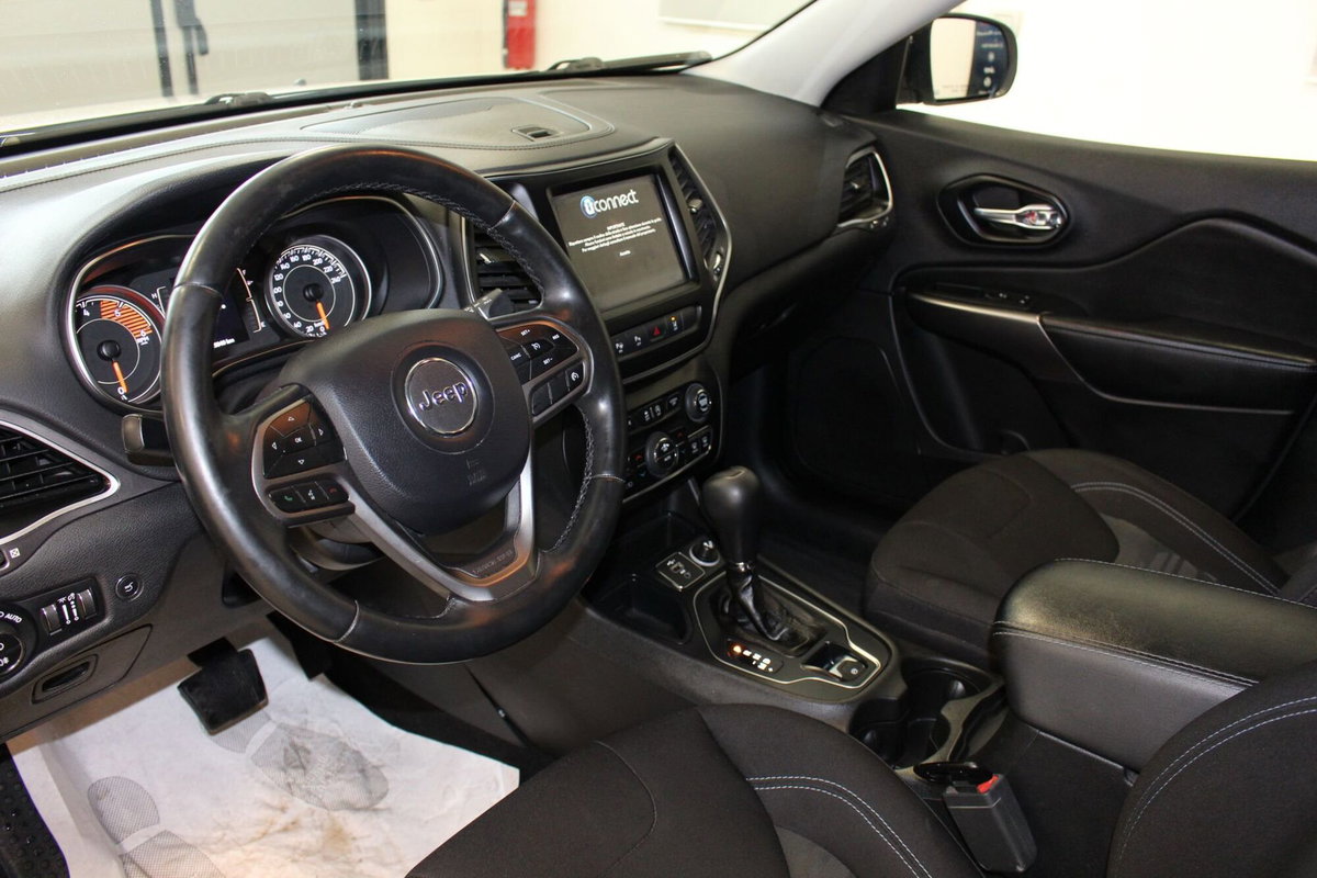 Jeep Cherokee 2.2 Mjt Longitude (7)