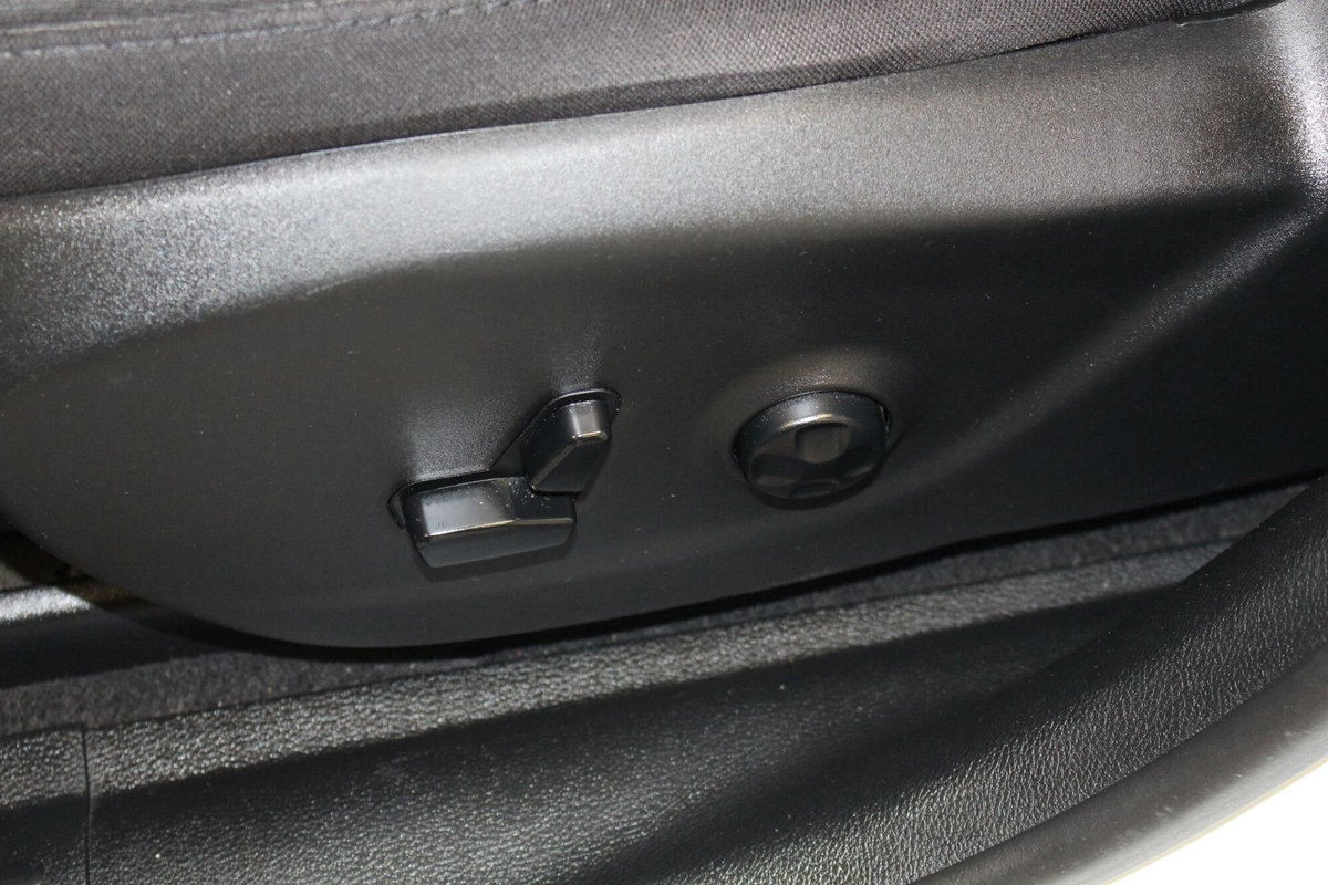 Jeep Cherokee 2.2 Mjt Longitude (9)