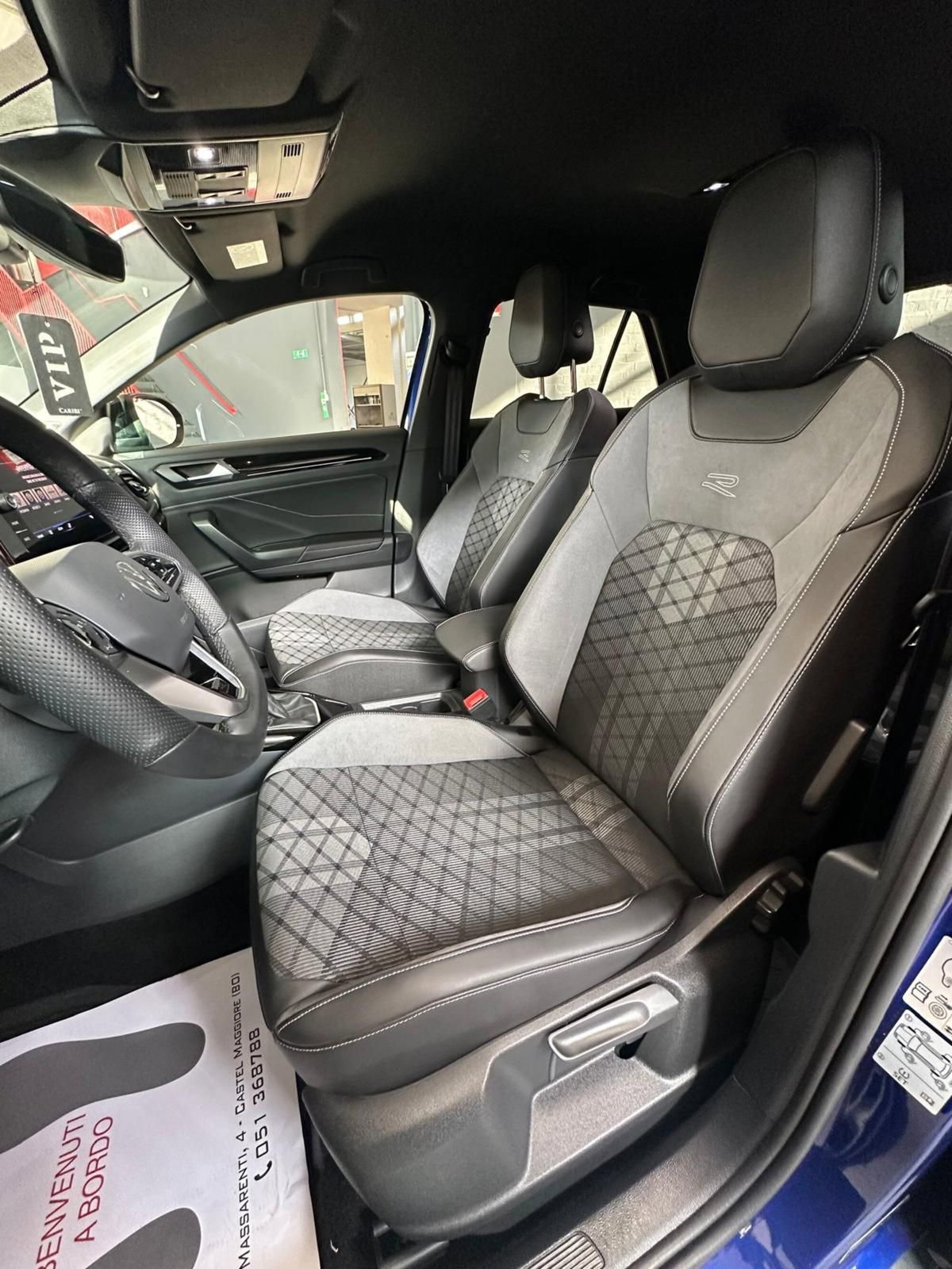 Volkswagen T-Roc 2.0 tdi R-Line 4motion 150cv dsg (12)