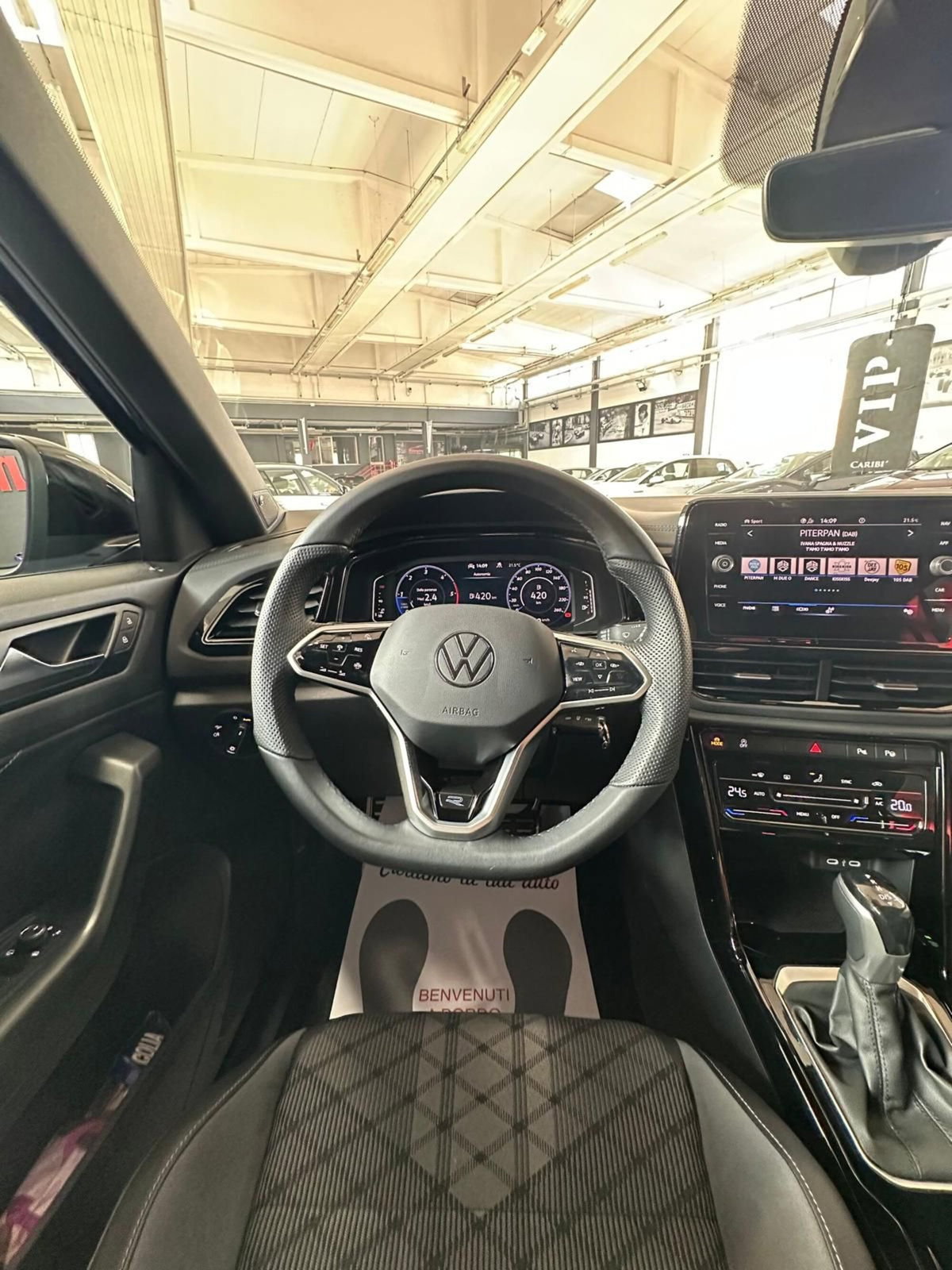 Volkswagen T-Roc 2.0 tdi R-Line 4motion 150cv dsg (15)
