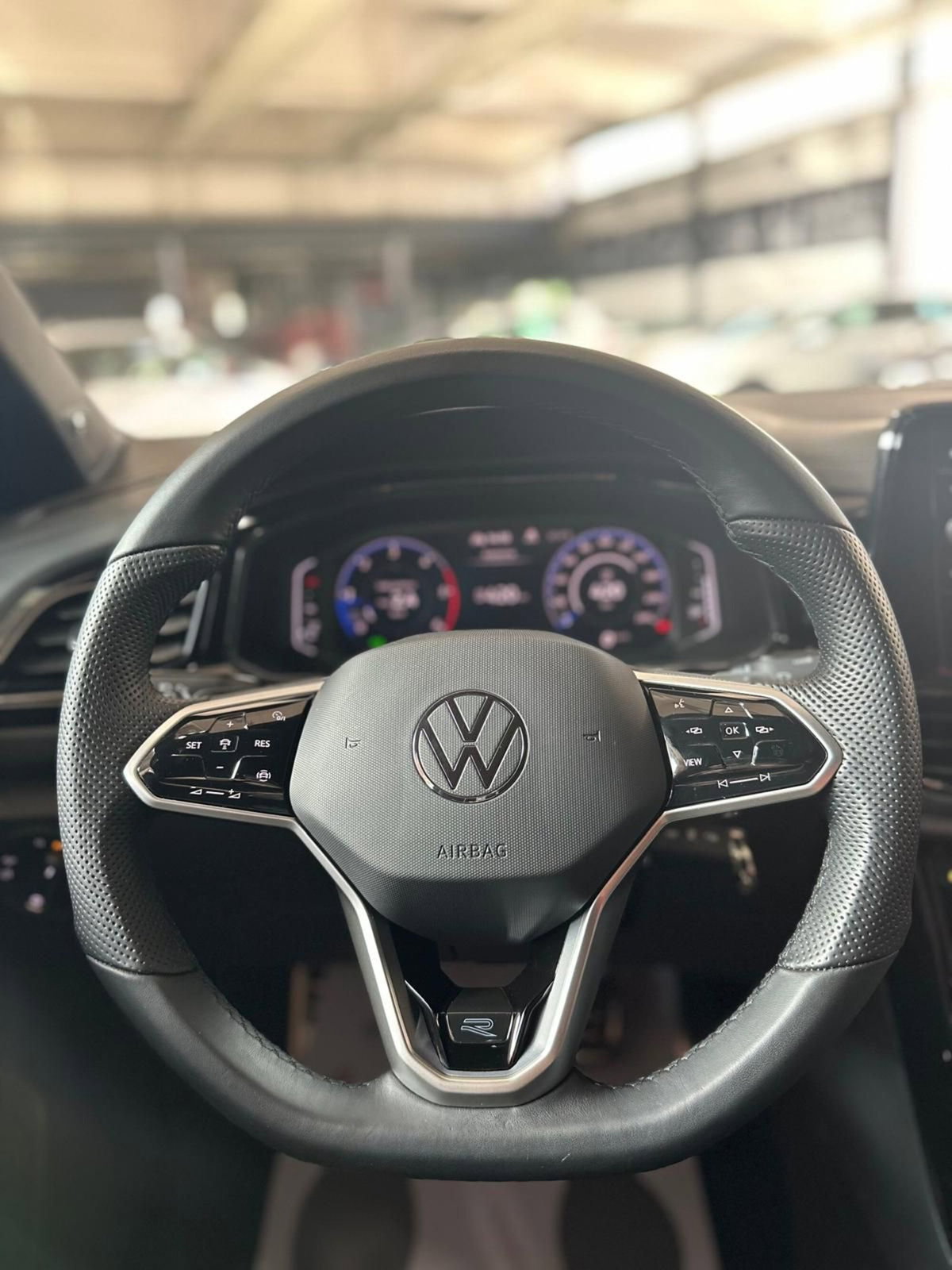 Volkswagen T-Roc 2.0 tdi R-Line 4motion 150cv dsg (16)