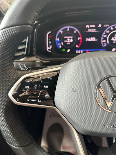Volkswagen T-Roc 2.0 tdi R-Line 4motion 150cv dsg (17)
