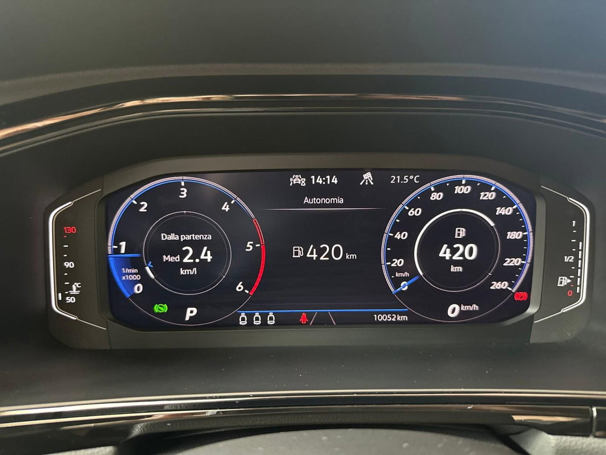 Volkswagen T-Roc 2.0 tdi R-Line 4motion 150cv dsg (19)