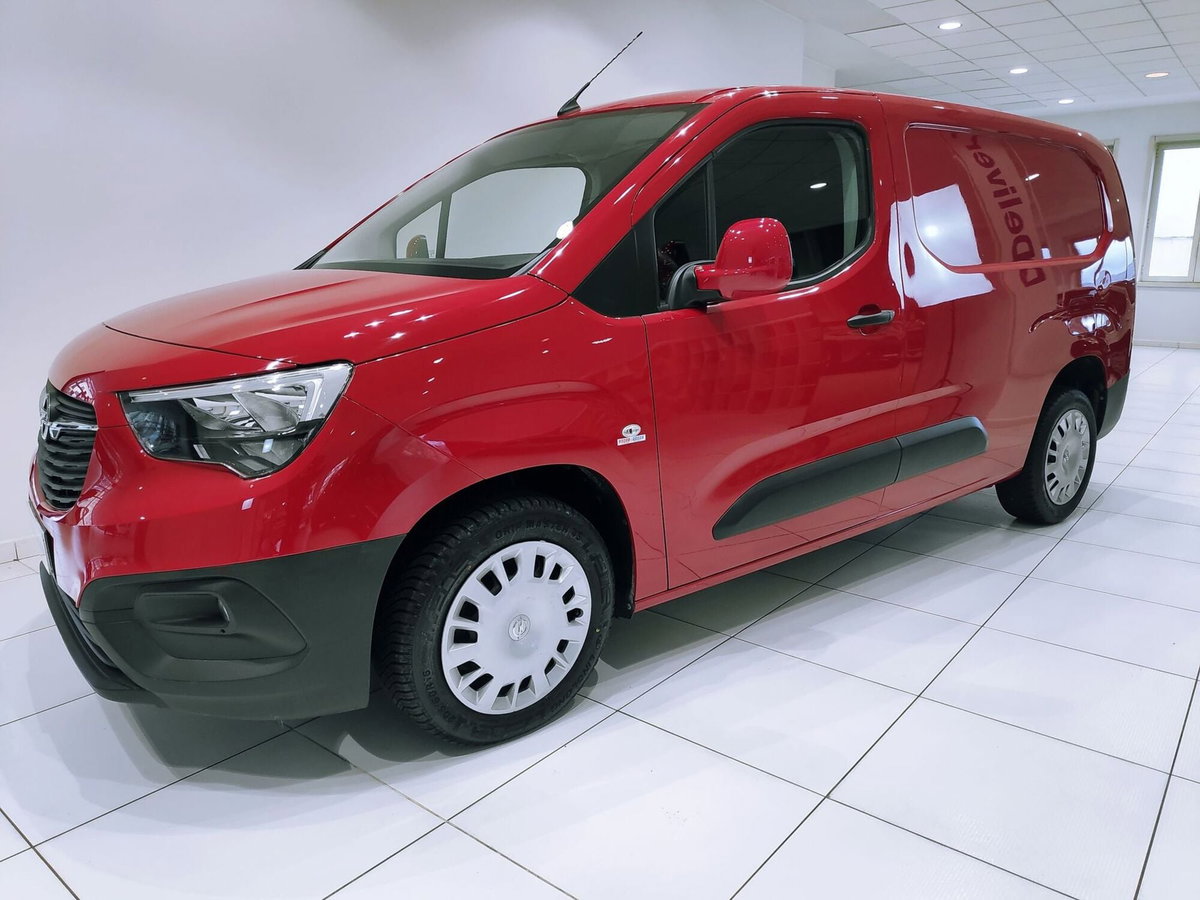 Opel Combo Furgone Cargo XL 1.5 Diesel 130CV PL 950kg Edition (14)