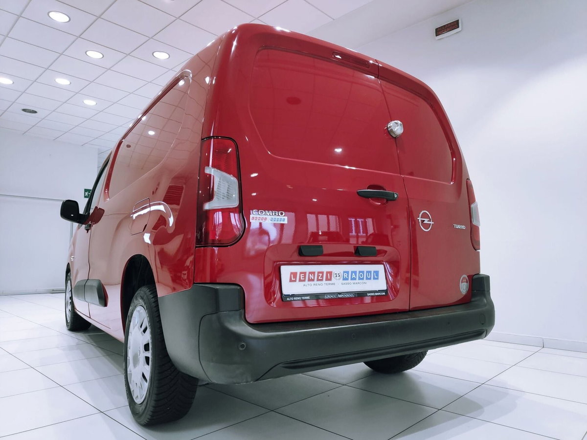 Opel Combo Furgone Cargo XL 1.5 Diesel 130CV PL 950kg Edition (16)