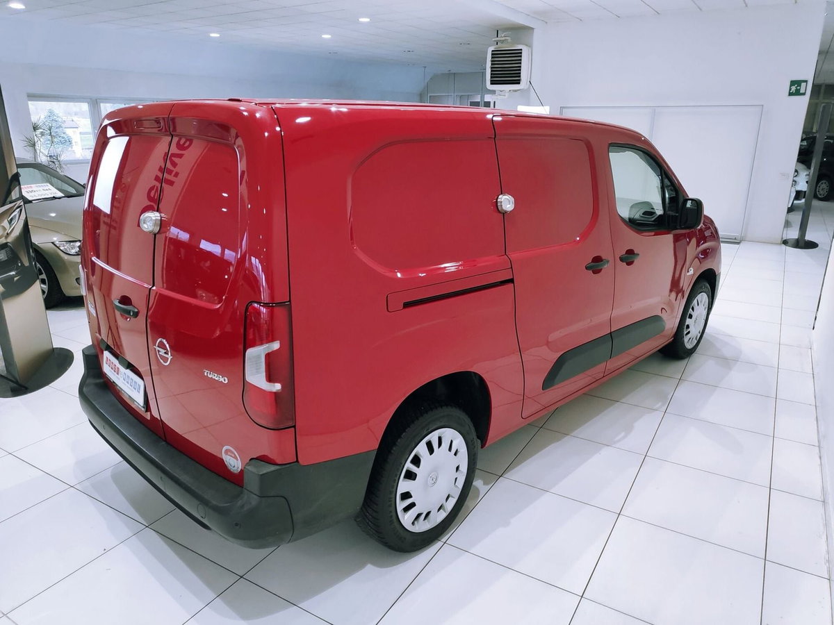 Opel Combo Furgone Cargo XL 1.5 Diesel 130CV PL 950kg Edition (19)