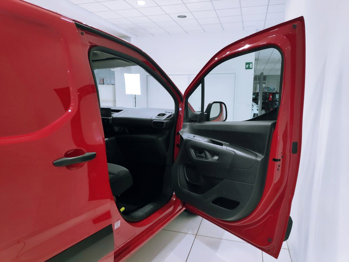 Opel Combo Furgone Cargo XL 1.5 Diesel 130CV PL 950kg Edition (20)