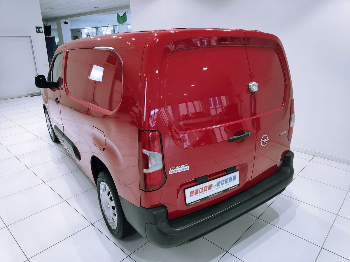 Opel Combo Furgone Cargo XL 1.5 Diesel 130CV PL 950kg Edition (3)