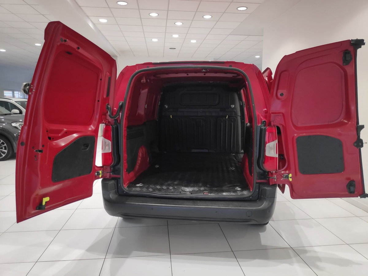 Opel Combo Furgone Cargo XL 1.5 Diesel 130CV PL 950kg Edition (7)