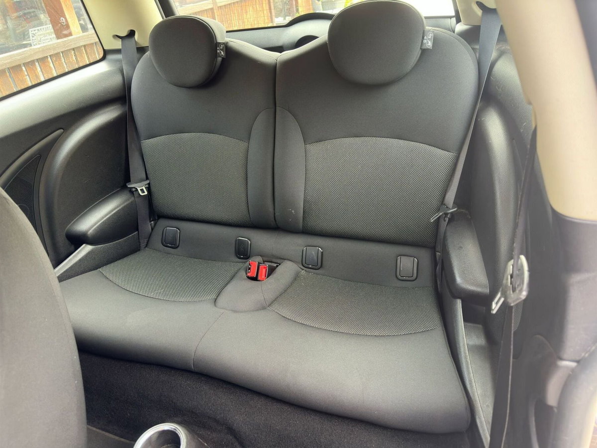 MINI Mini 1.6 16V One D (11)