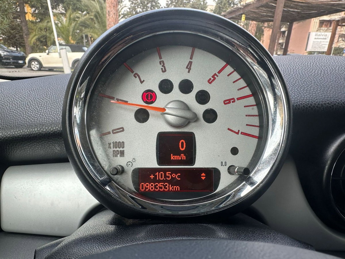 MINI Mini 1.6 16V One D (7)