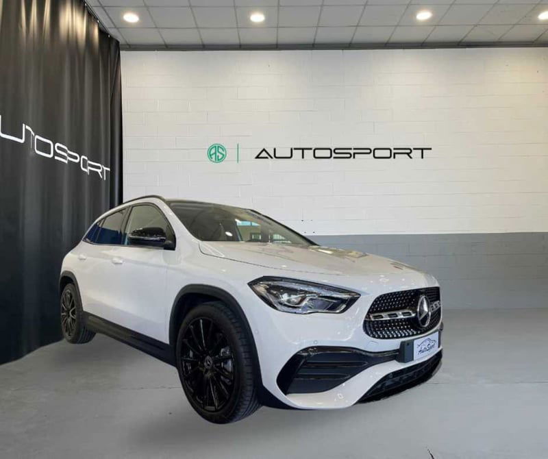 Mercedes-Benz GLA SUV 180 Automatic Premium