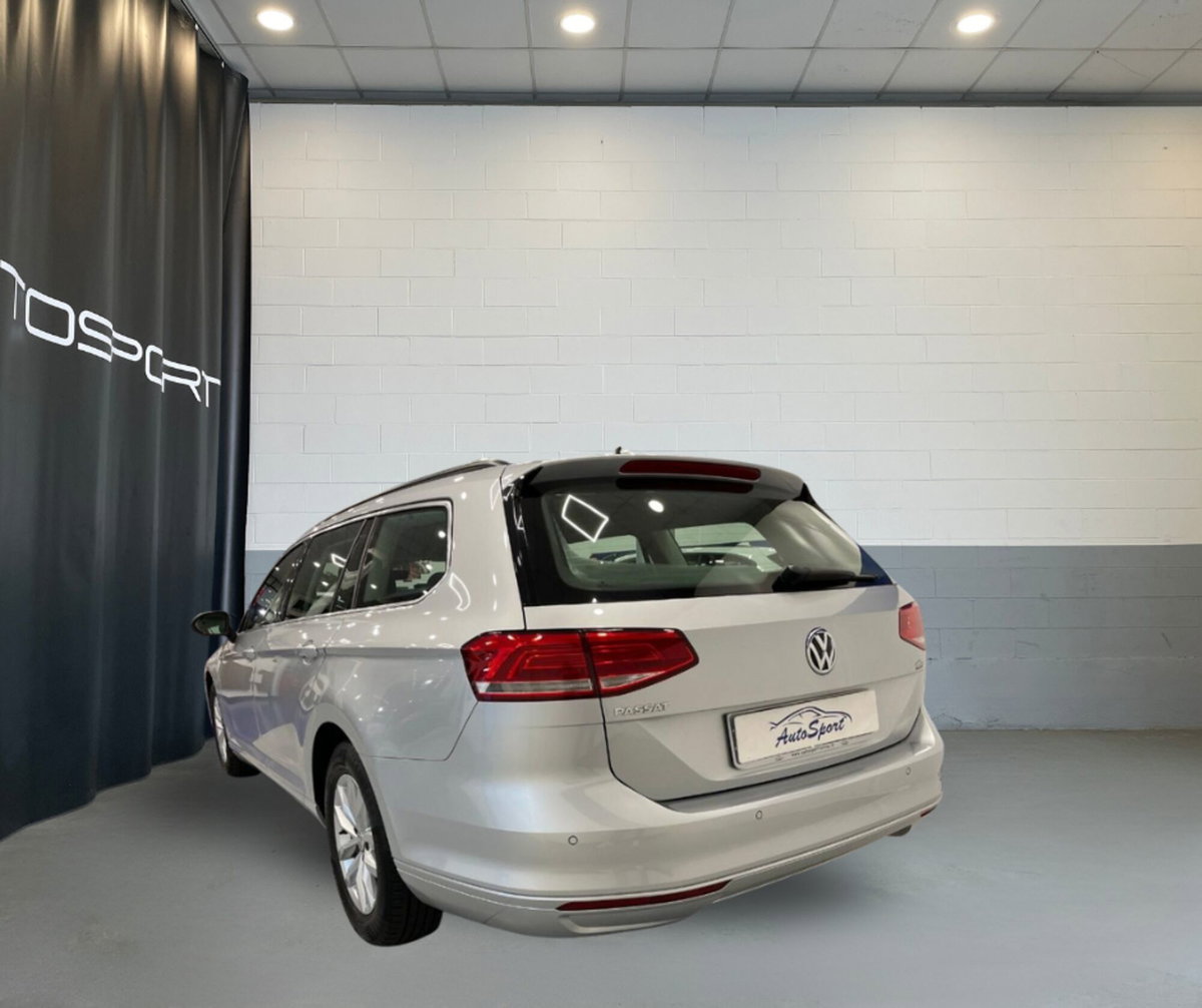 Volkswagen Passat Variant 2.0 TDI DSG Executive BlueMotion Tech. (3)