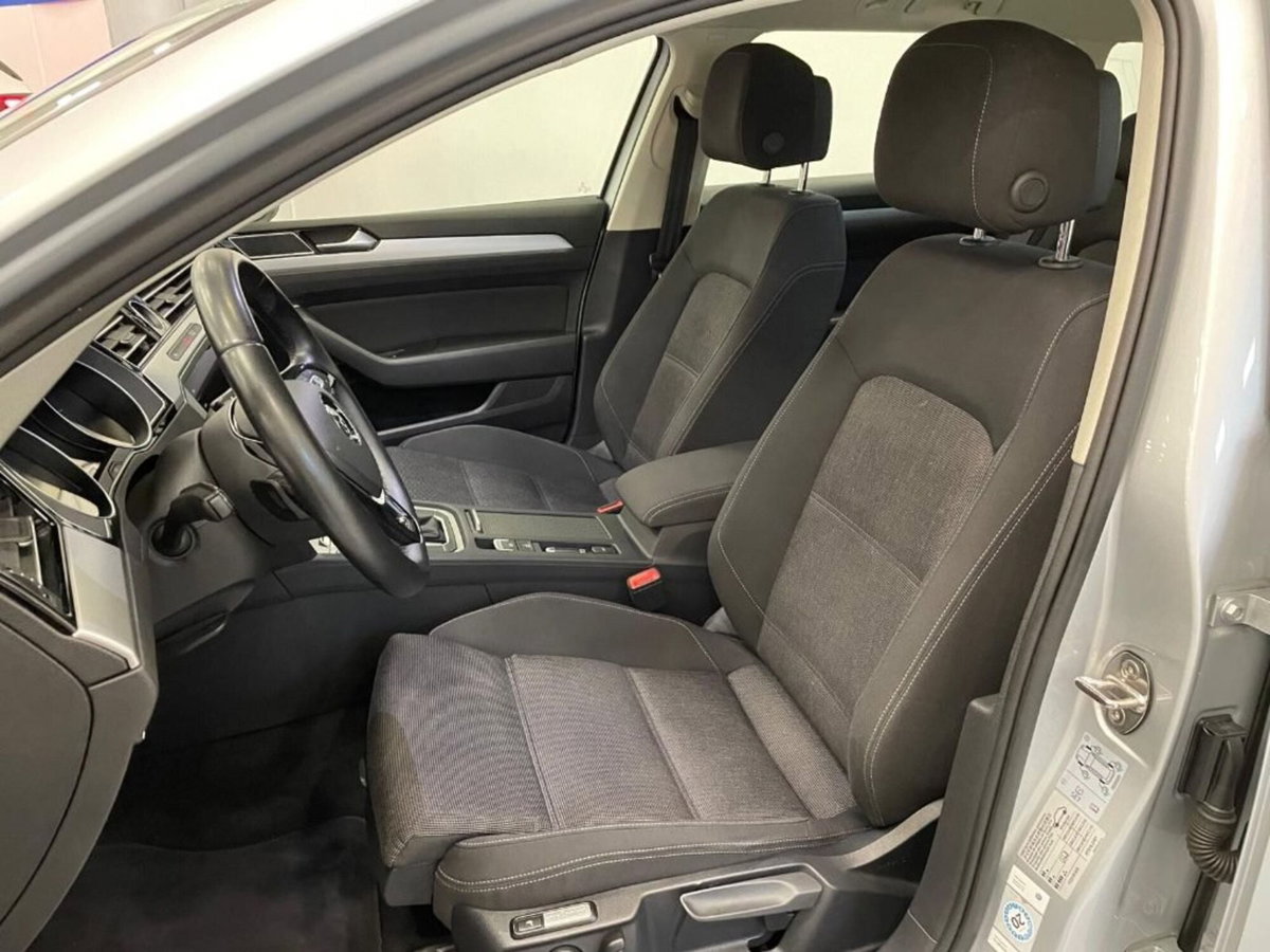 Volkswagen Passat Variant 2.0 TDI DSG Executive BlueMotion Tech. (8)