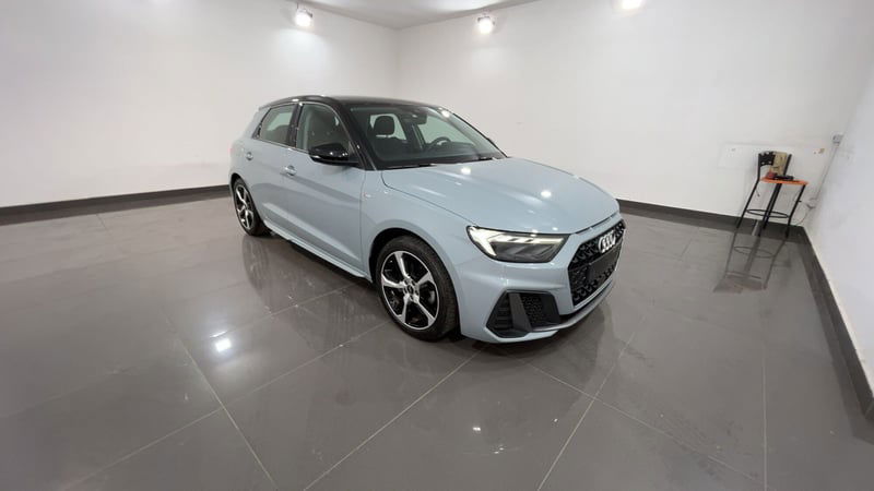 Audi A1 Sportback 30 TFSI S line edition