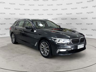 BMW Serie 5 Touring 520d aut.  Luxury usata