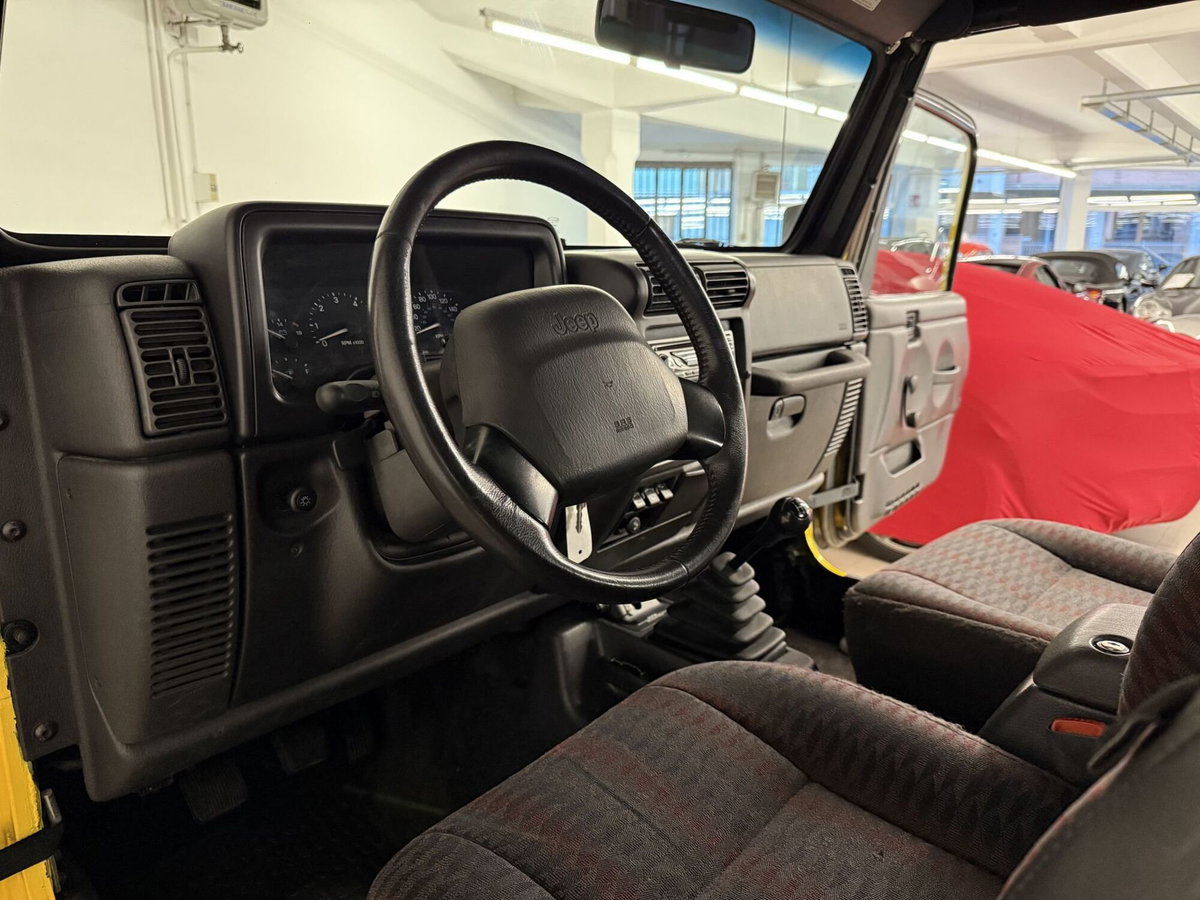 Jeep Wrangler 2.5 cat Sport (10)