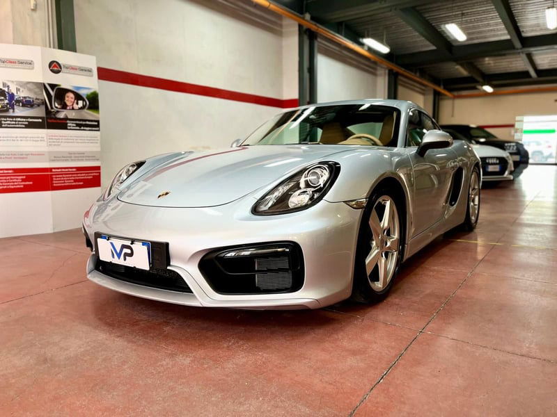 Porsche Cayman 2.7