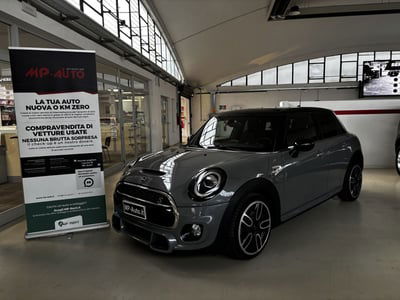 MINI Mini 2.0 Cooper SD aut. 5 porte usata