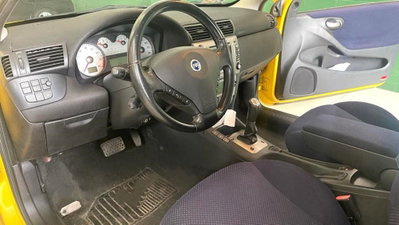 Fiat Stilo 2.4i 20V Selespeed 3 porte Abarth (11)