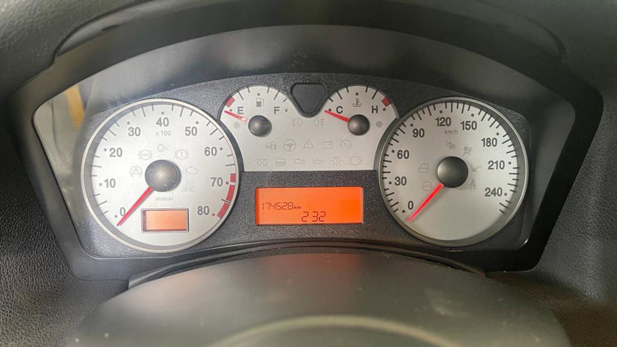 Fiat Stilo 2.4i 20V Selespeed 3 porte Abarth (17)