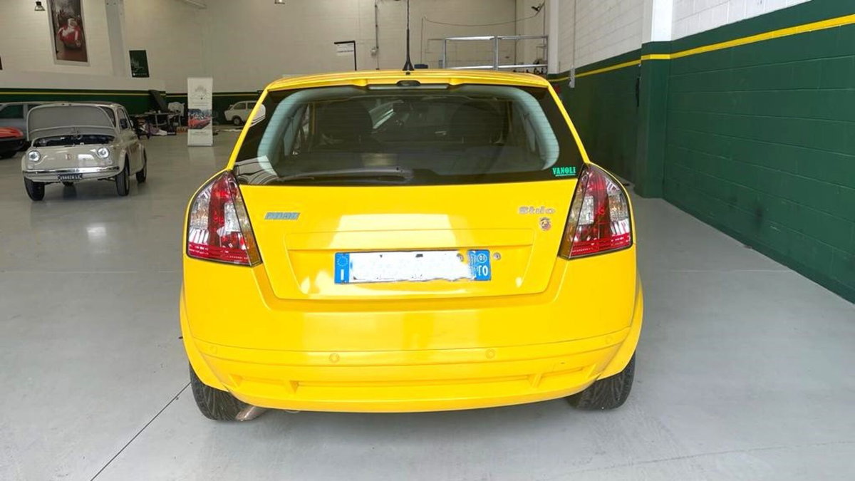 Fiat Stilo 2.4i 20V Selespeed 3 porte Abarth (7)